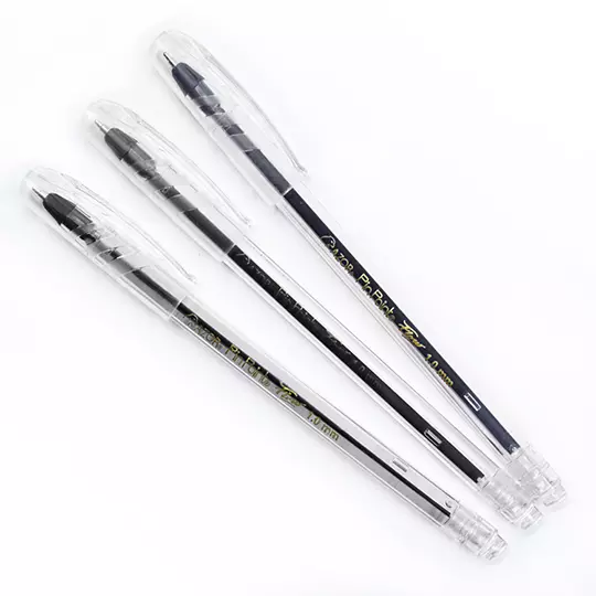 Bolígrafo mediano Pin Point Flow 1.0 mm color negro caja con 12 pzas