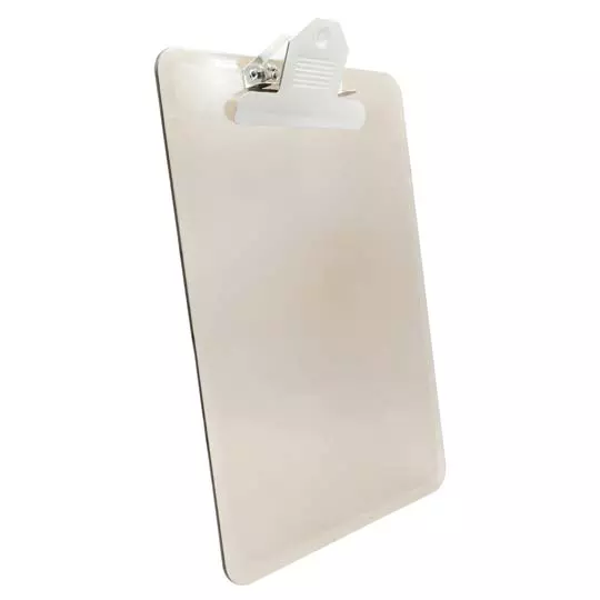 Tabla de plástico Sablón con clip metálico tamaño carta color humo